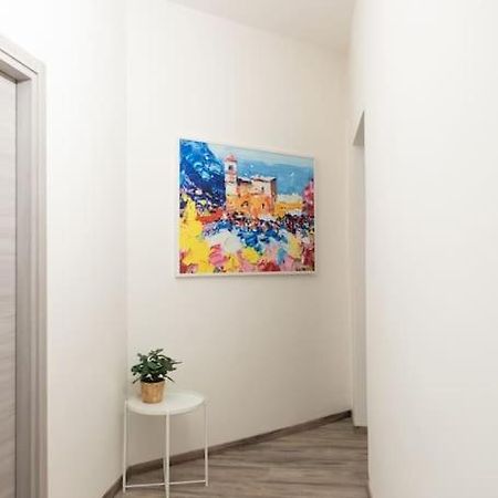 Private Room: The Port Apartment Scirocco Ліворно Екстер'єр фото